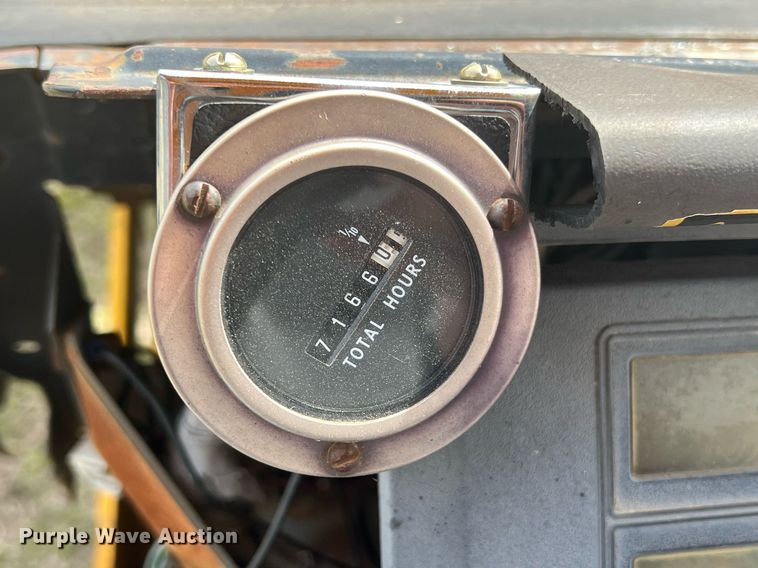 image for item MY9681 Case 485  tractor