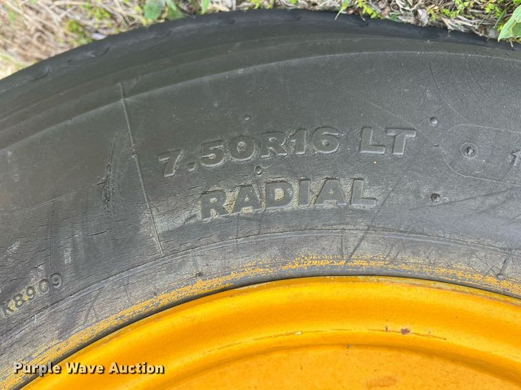 image for item MY9681 Case 485  tractor