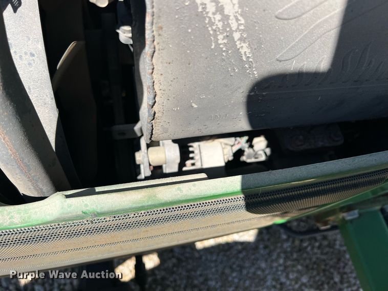 image for item MY9734 1999 John Deere 4300  tractor