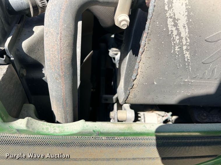 image for item MY9734 1999 John Deere 4300  tractor