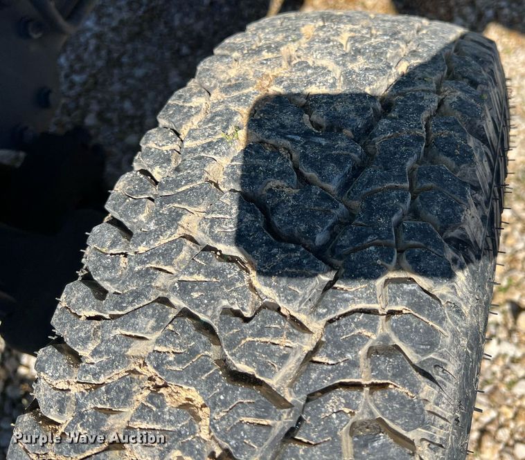 image for item MY9734 1999 John Deere 4300  tractor