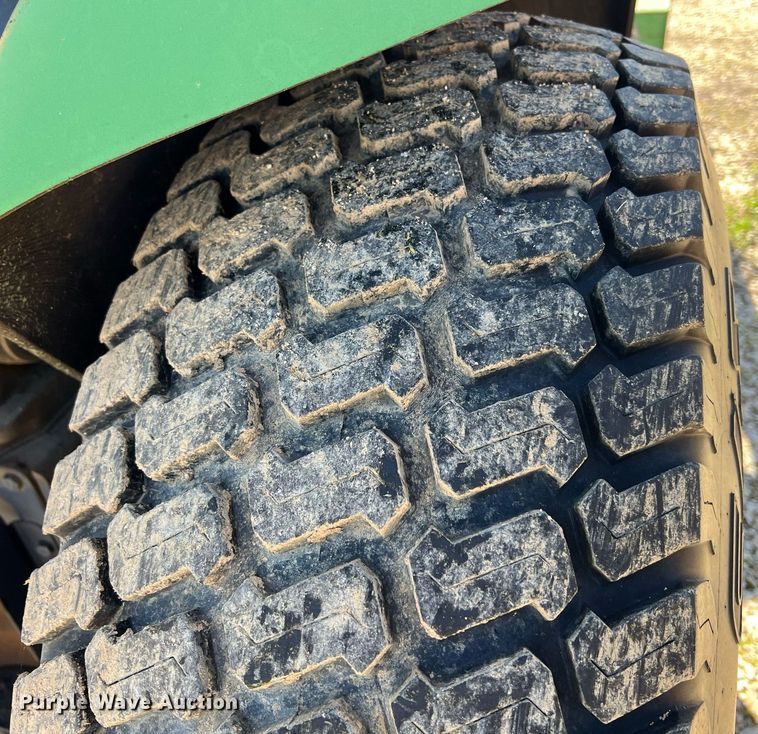 image for item MY9734 1999 John Deere 4300  tractor