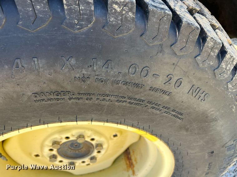 image for item MY9734 1999 John Deere 4300  tractor