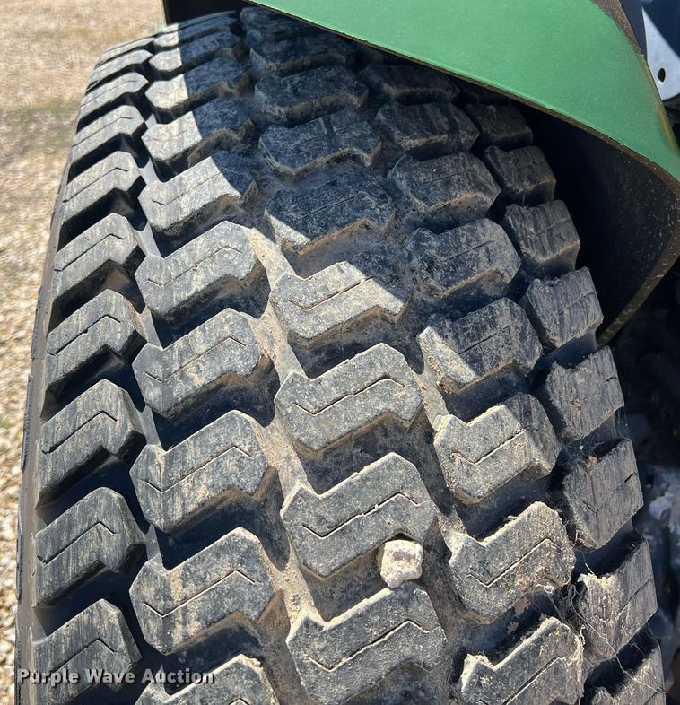 image for item MY9734 1999 John Deere 4300  tractor