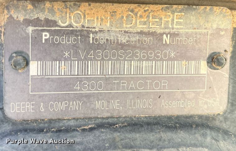 image for item MY9734 1999 John Deere 4300  tractor