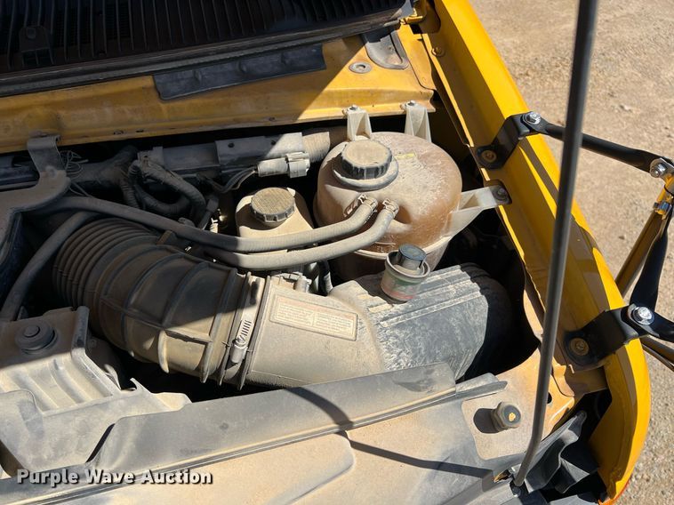 image for item MY9735 2006 Ford E450 Super Duty  school bus