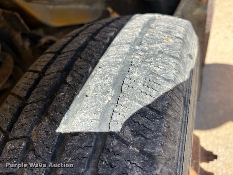 image for item MY9735 2006 Ford E450 Super Duty  school bus