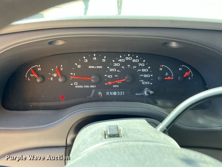 image for item MY9736 2005 Ford E450 Super Duty  school bus