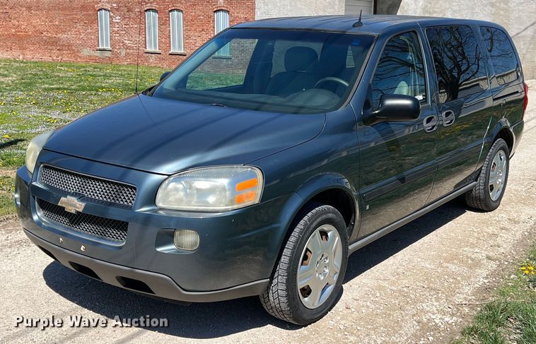image for item MY9737 2006 Chevrolet Uplander LS  van