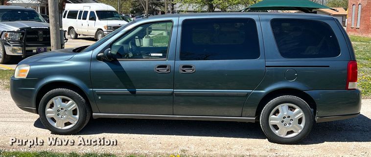 image for item MY9737 2006 Chevrolet Uplander LS  van