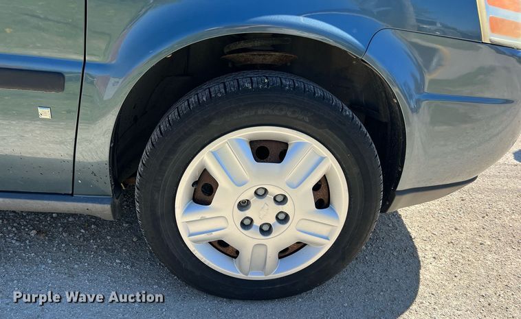 image for item MY9737 2006 Chevrolet Uplander LS  van