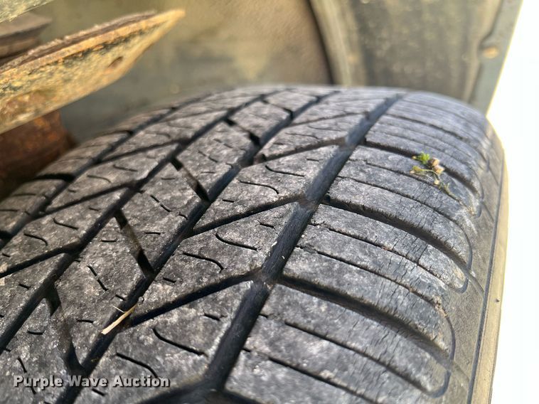 image for item MY9737 2006 Chevrolet Uplander LS  van