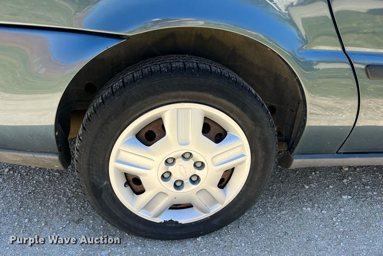 image for item MY9737 2006 Chevrolet Uplander LS  van