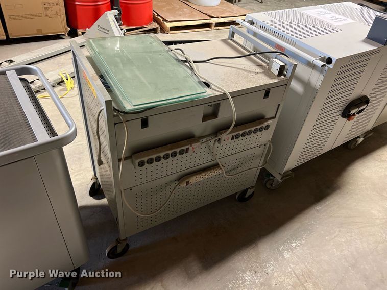 image for item MY9739 (4) charging carts