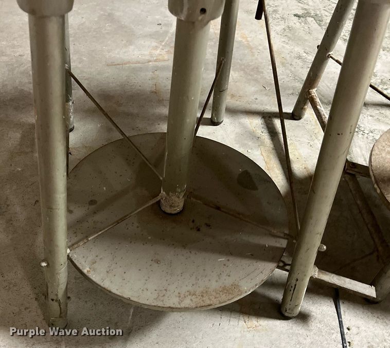 image for item MY9740 (2) pottery wheels