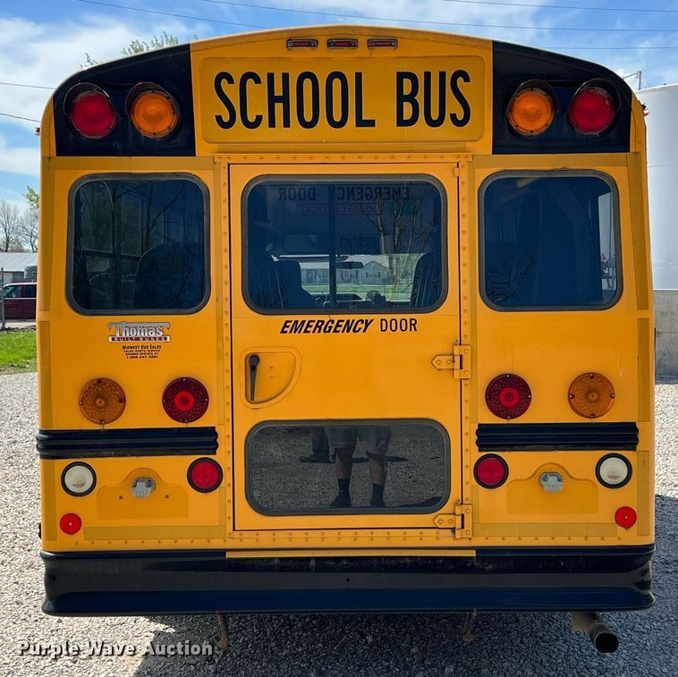 image for item MY9747 2010 Ford E450 Super Duty  school bus