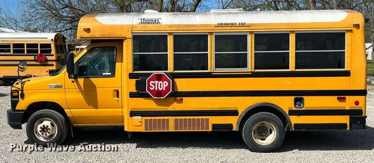 image for item MY9747 2010 Ford E450 Super Duty  school bus