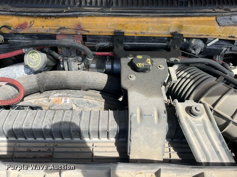 image for item MY9747 2010 Ford E450 Super Duty  school bus