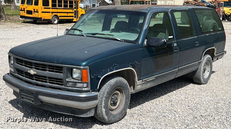 image for item MY9748 1995 Chevrolet Suburban C1500  SUV