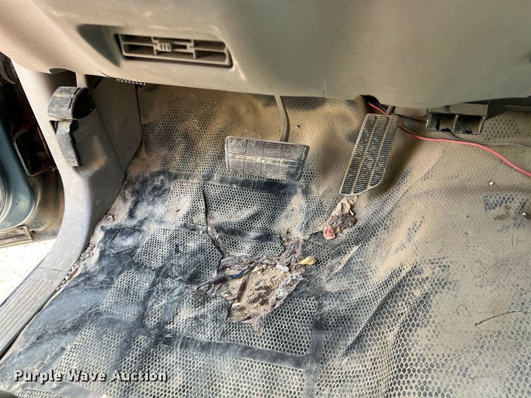 image for item MY9748 1995 Chevrolet Suburban C1500  SUV