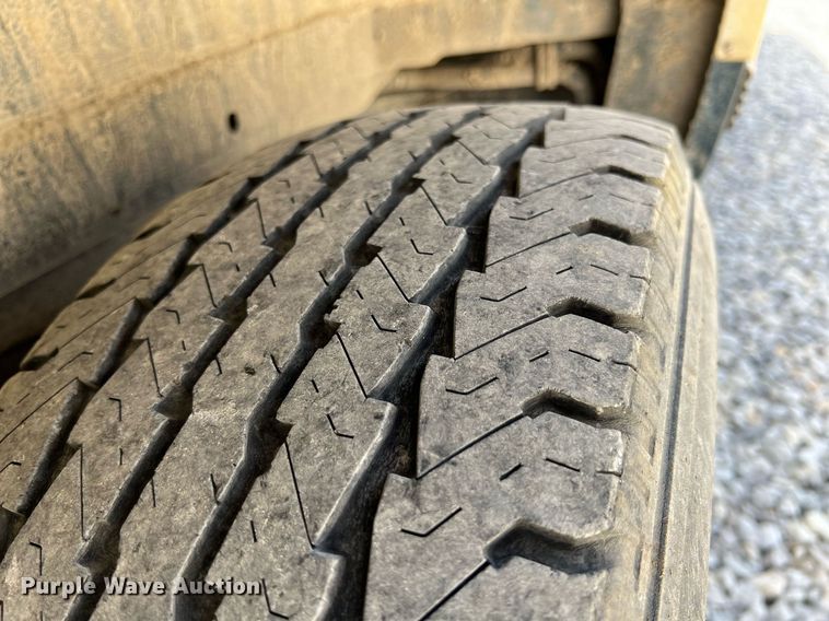 image for item MY9748 1995 Chevrolet Suburban C1500  SUV