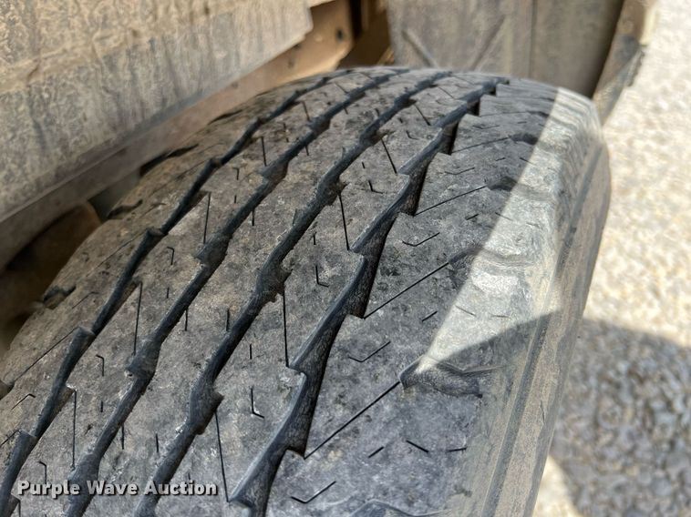 image for item MY9748 1995 Chevrolet Suburban C1500  SUV