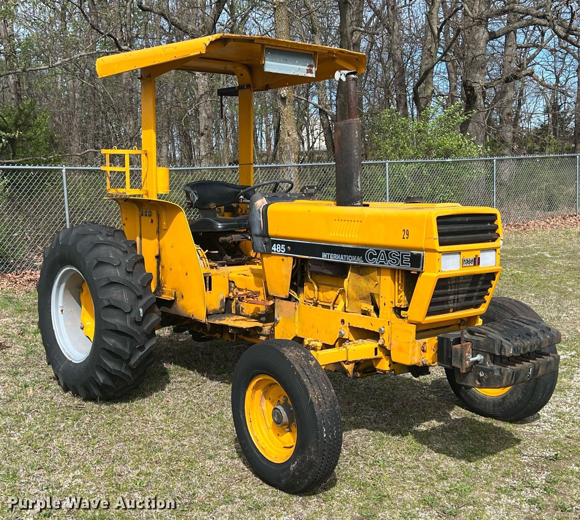 Case 485 tractor in Neosho, MO Item MY9681 sold Purple Wave