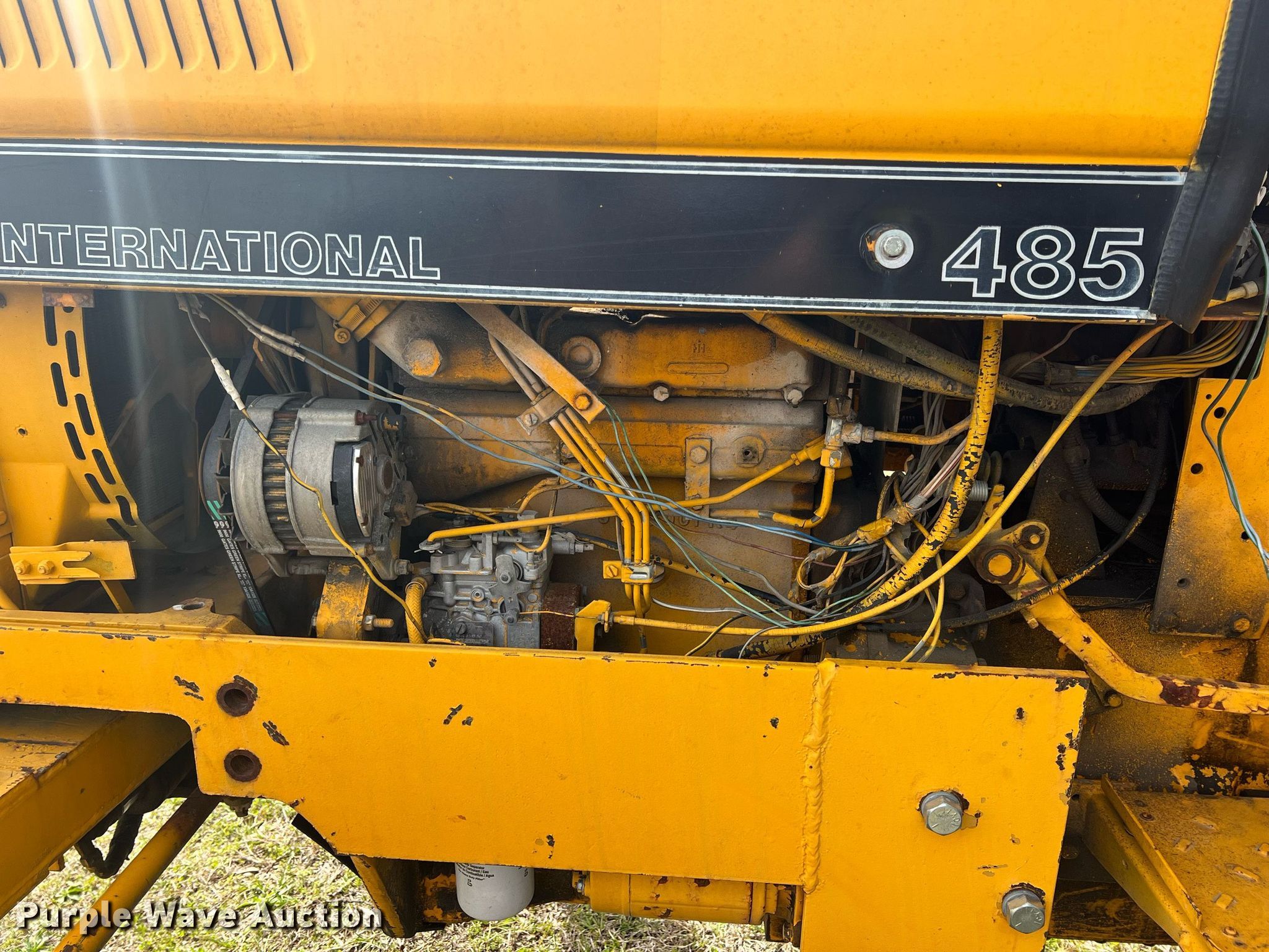 Case 485 tractor in Neosho, MO Item MY9681 sold Purple Wave