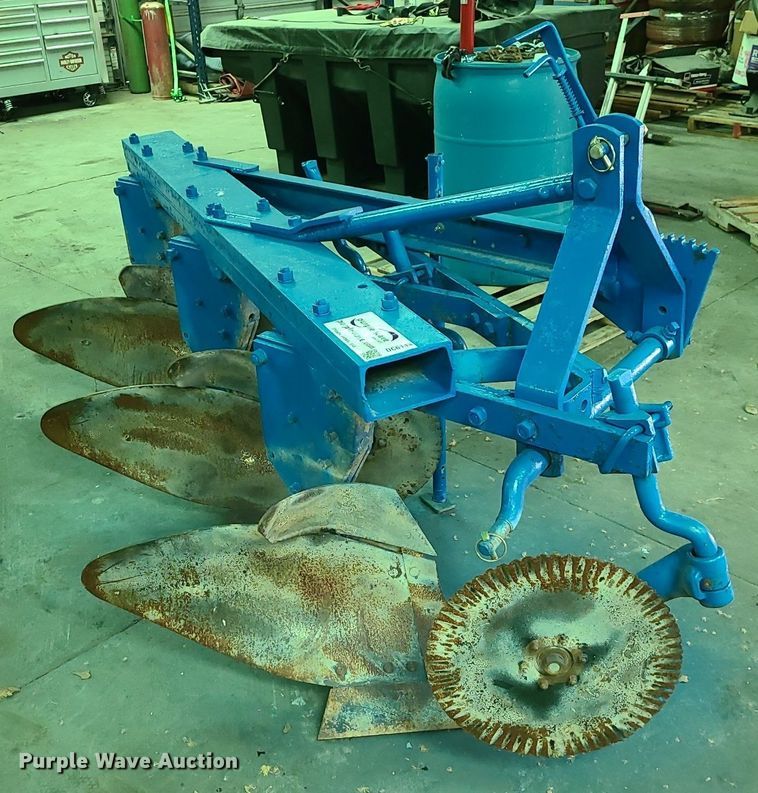 image for item DC6143 Three bottom plow