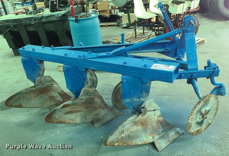 image for item DC6143 Three bottom plow