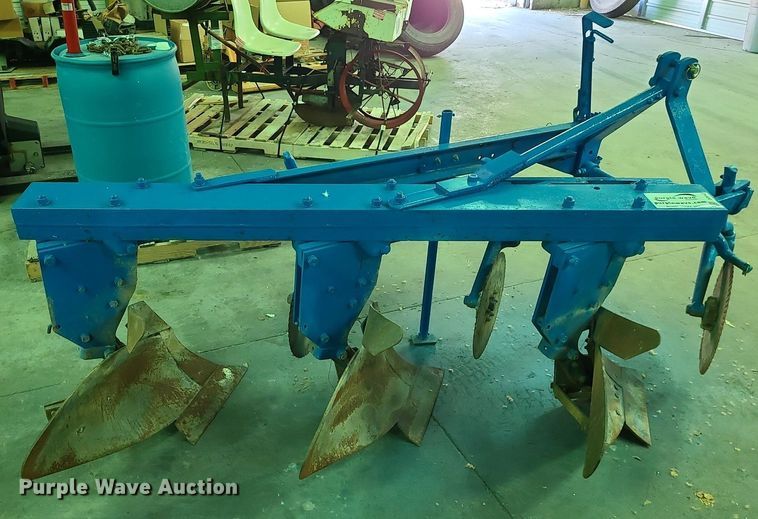 image for item DC6143 Three bottom plow