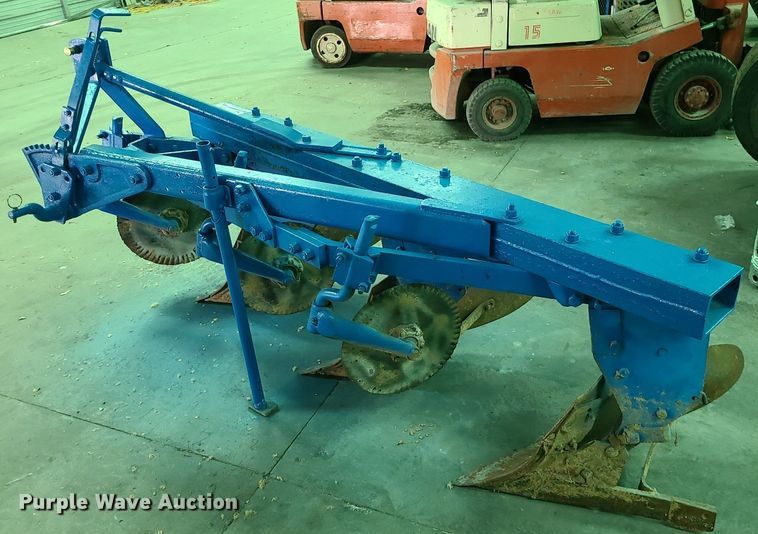 image for item DC6143 Three bottom plow