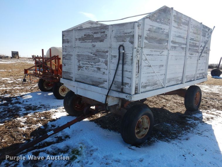 image for item DK5178 Midwest M-10  gravity wagon