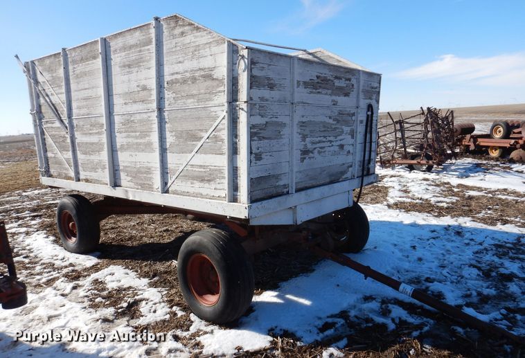image for item DK5178 Midwest M-10  gravity wagon