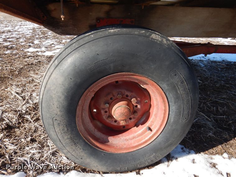 image for item DK5178 Midwest M-10  gravity wagon