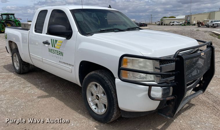 image for item DN4532 2009 Chevrolet Silverado 1500  Ext. Cab pickup truck