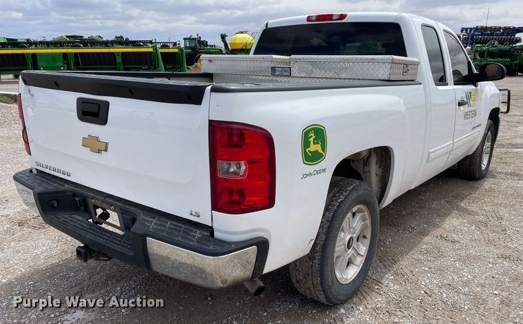 image for item DN4532 2009 Chevrolet Silverado 1500  Ext. Cab pickup truck