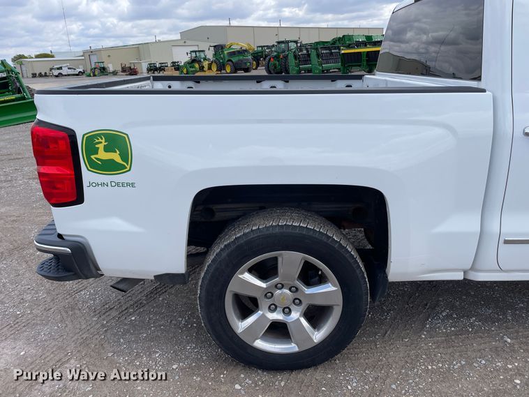 image for item DN4594 2014 Chevrolet Silverado 1500  Crew Cab pickup truck