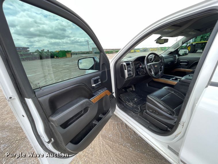 image for item DN4594 2014 Chevrolet Silverado 1500  Crew Cab pickup truck