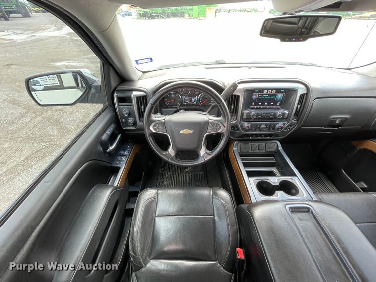 image for item DN4594 2014 Chevrolet Silverado 1500  Crew Cab pickup truck