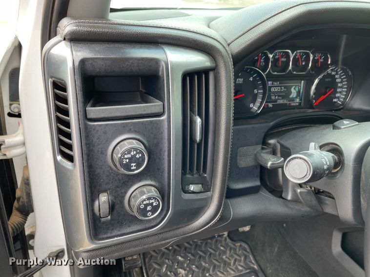 image for item DN4594 2014 Chevrolet Silverado 1500  Crew Cab pickup truck