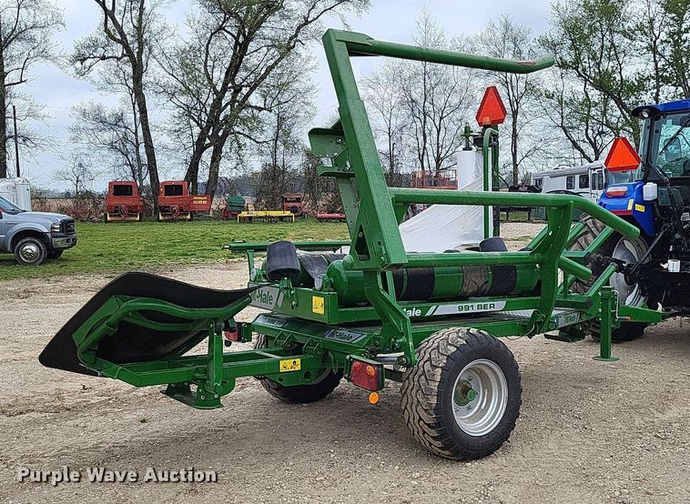 image for item DO3638 2021 McHale 991 BER  bale wrapper