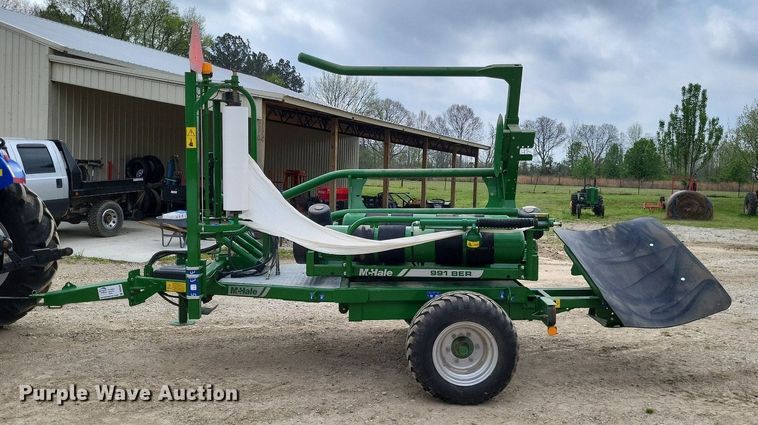 image for item DO3638 2021 McHale 991 BER  bale wrapper