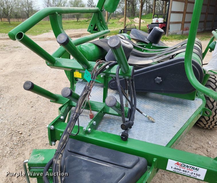 image for item DO3638 2021 McHale 991 BER  bale wrapper