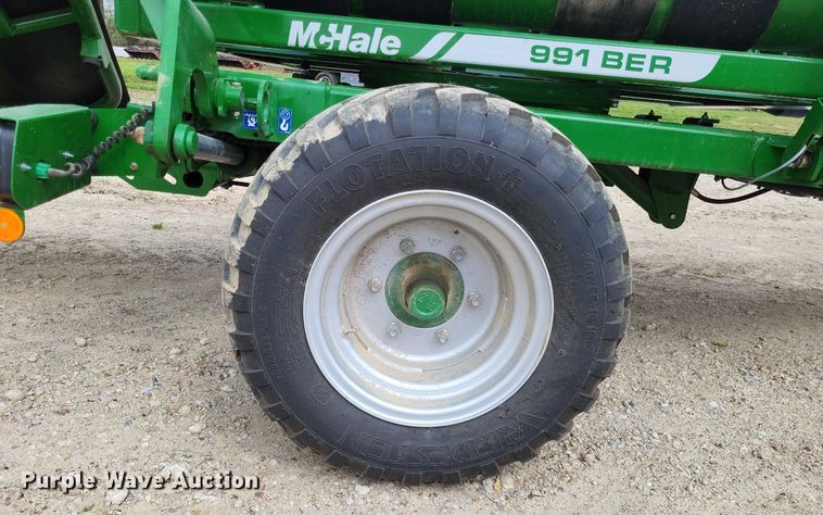 image for item DO3638 2021 McHale 991 BER  bale wrapper