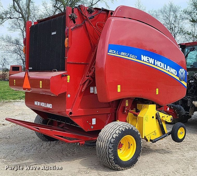 image for item DO3639 2020 New Holland Roll-Belt 560  round baler