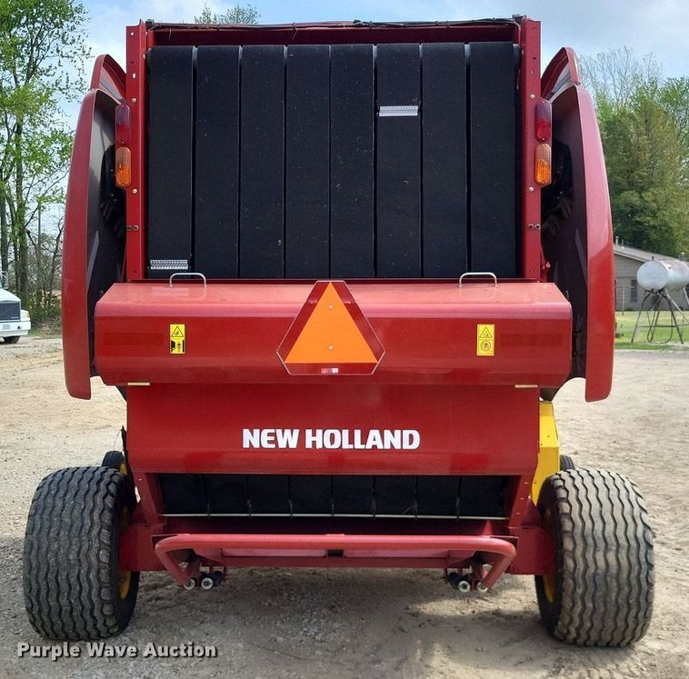 image for item DO3639 2020 New Holland Roll-Belt 560  round baler