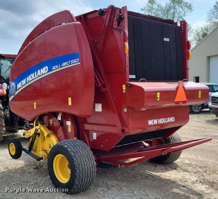 image for item DO3639 2020 New Holland Roll-Belt 560  round baler