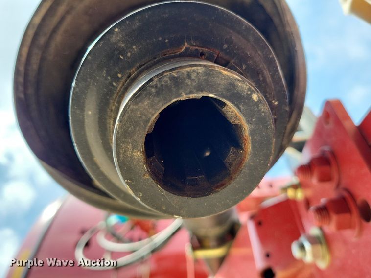 image for item DO3639 2020 New Holland Roll-Belt 560  round baler