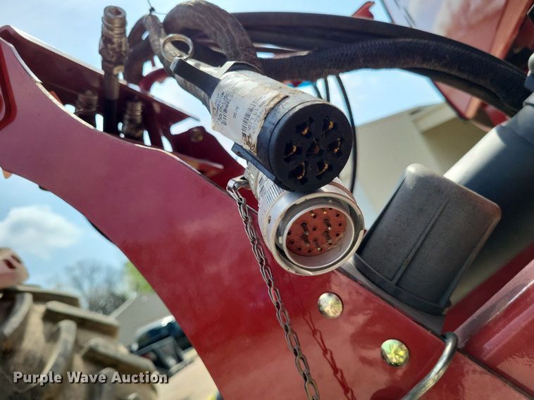 image for item DO3639 2020 New Holland Roll-Belt 560  round baler